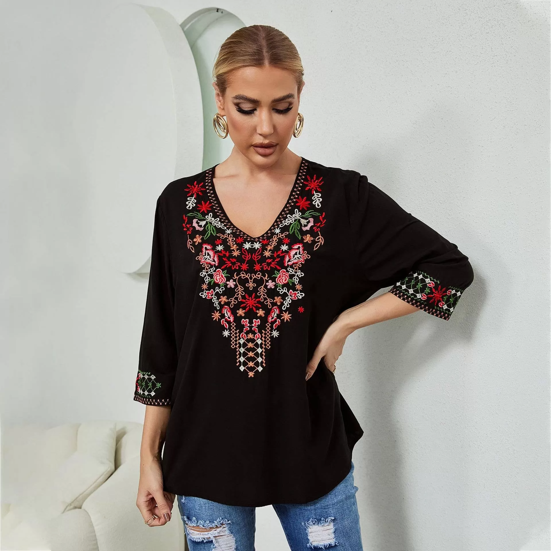 COTTON LOOSE DEEP V EMBROIDERED TOP_CWTBLL0818