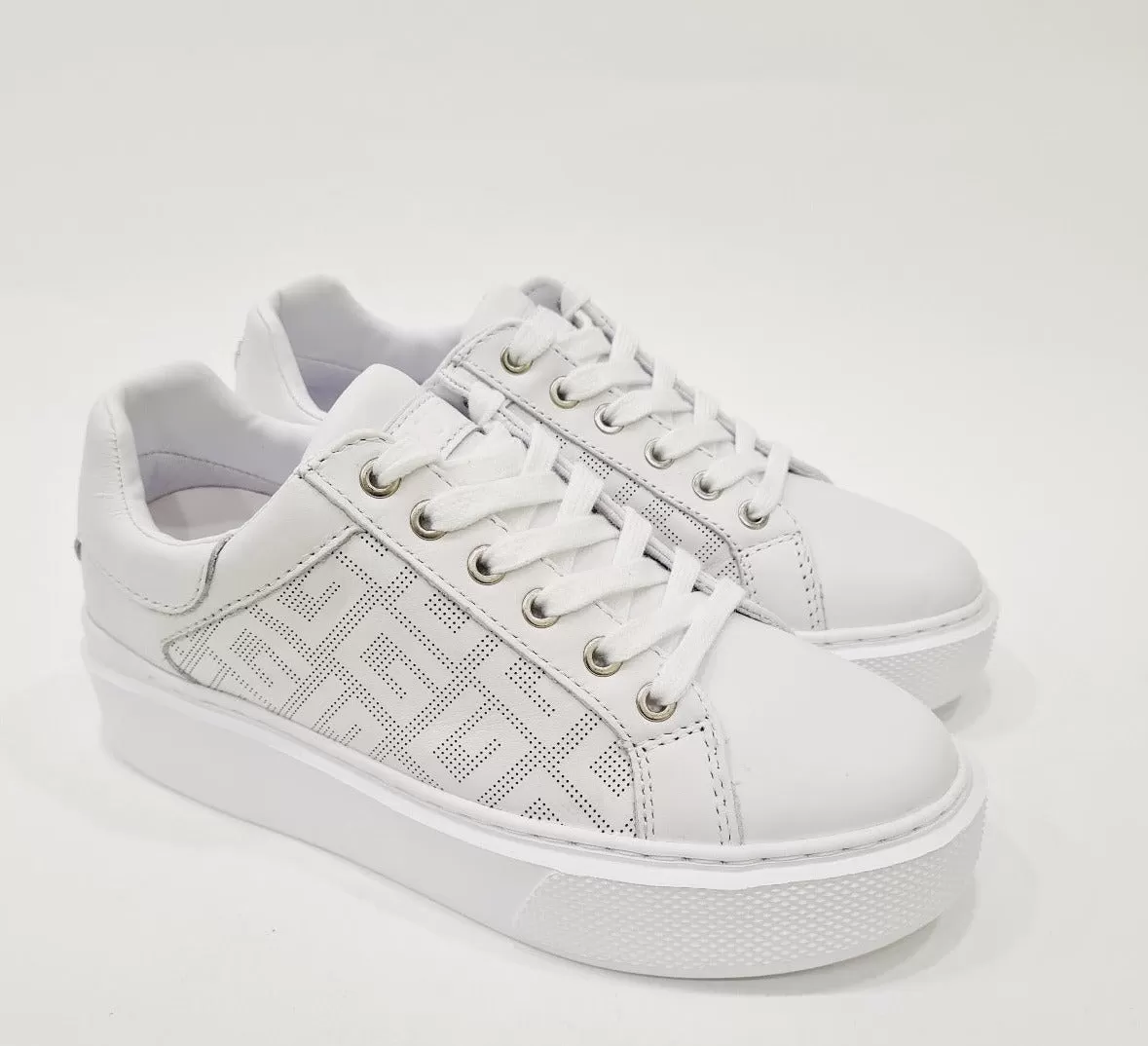 Guess Sneakers pelle white fondo gomma alta 4 cm. rif. G640